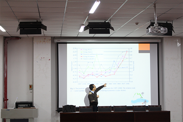 台湾中山大学李建强教授莅临新葡的京官网作学术讲座 台湾中山大学李建强教授莅临新葡的京官网作学术讲座